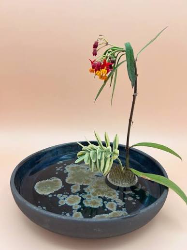 Night Bloom Ikebana Dish